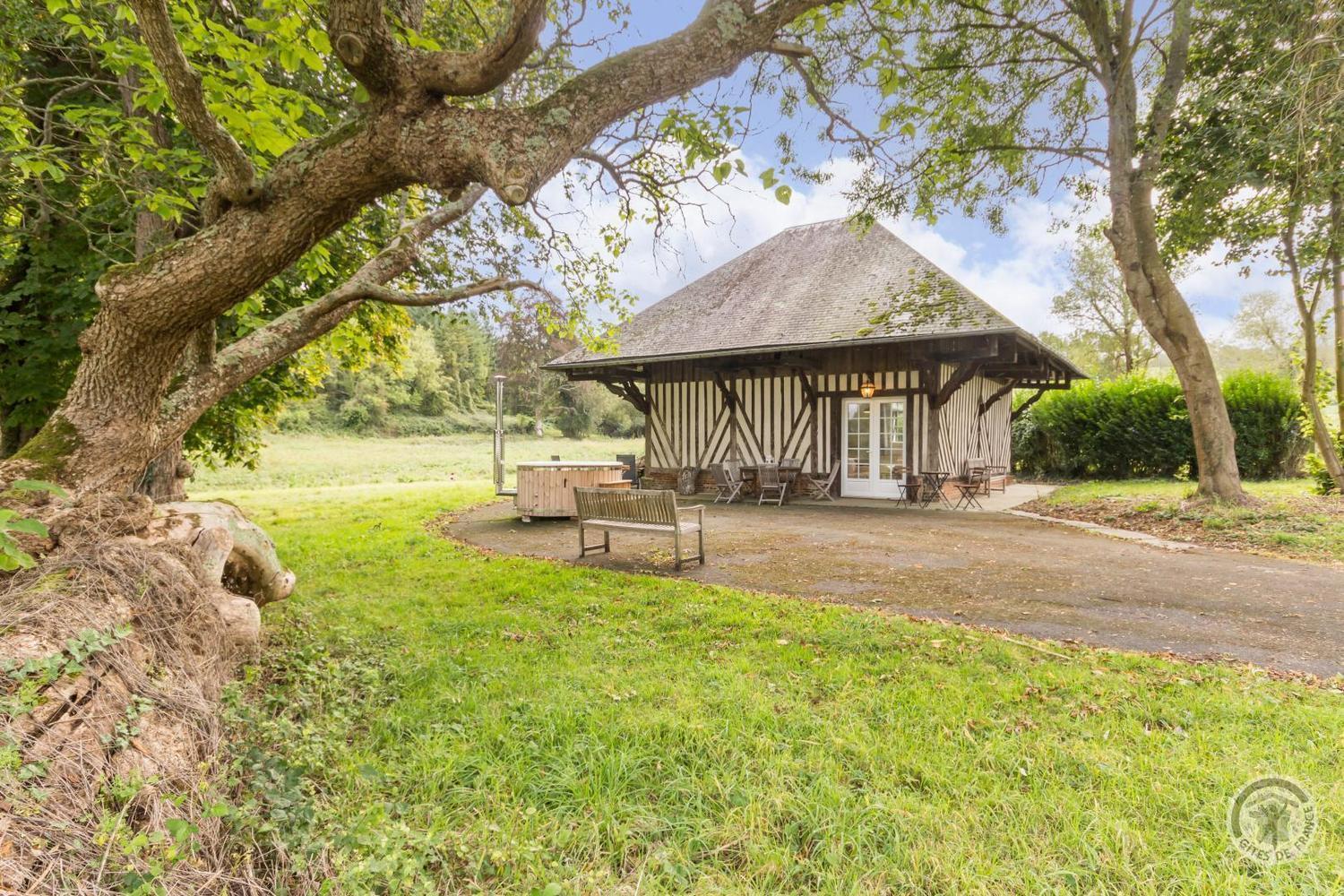 L'Atelier A L'Oree Des Bois Saint-Pierre-en-Auge Exteriér fotografie